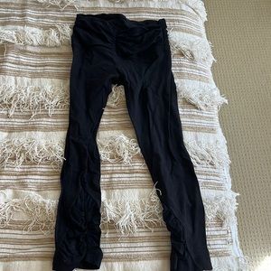 women’s LULULEMON capri leggings, SIZE 4